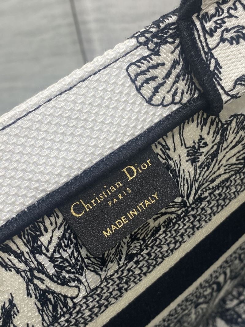 Christian Dior Shopping Bags